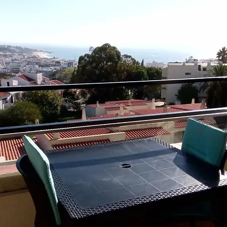 Sea View Apartment *